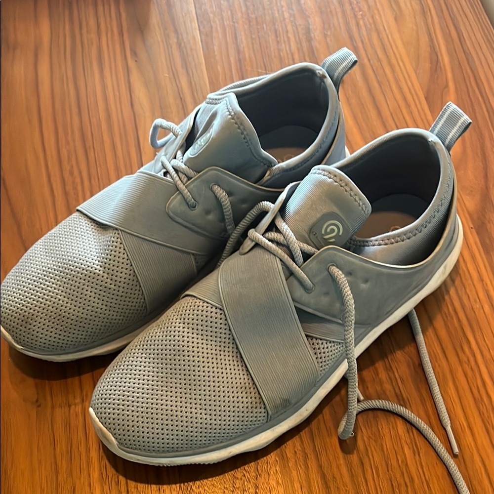 Women’s champion geofoam sneakers